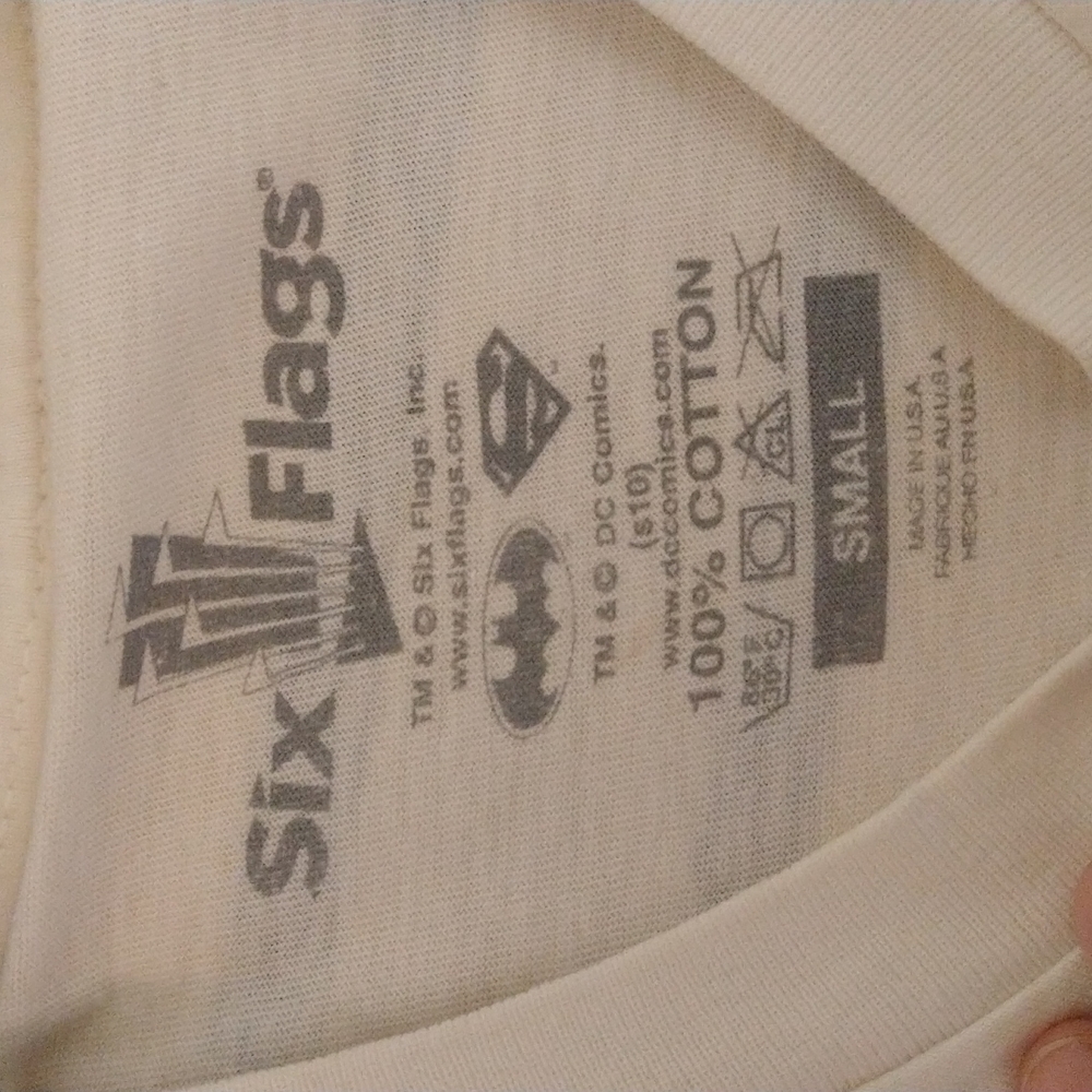 Six Flags DC Comics "Joker" Graphic Tee - Picture 3 of 3
